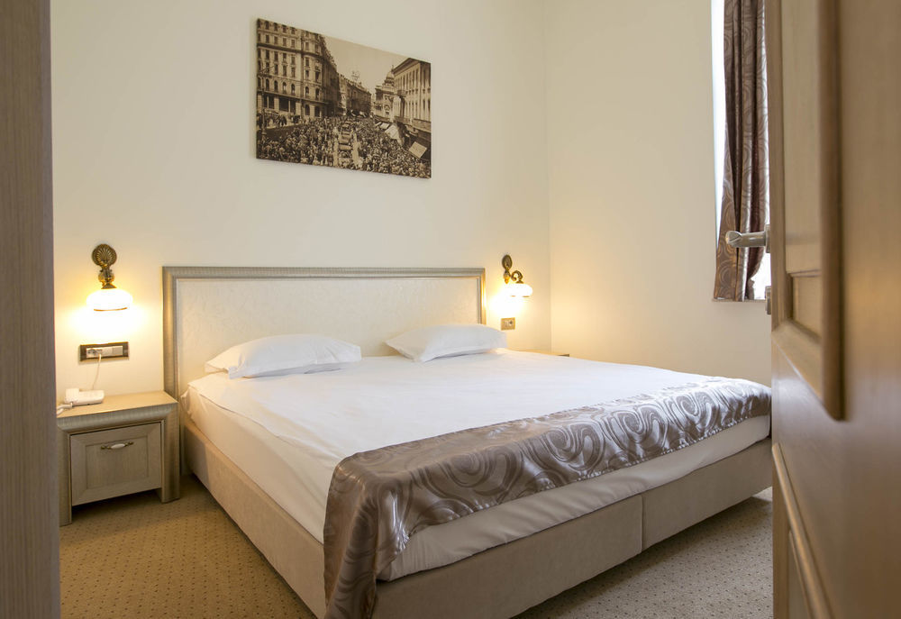 Euro Hotel Grivita Bucharest Luaran gambar